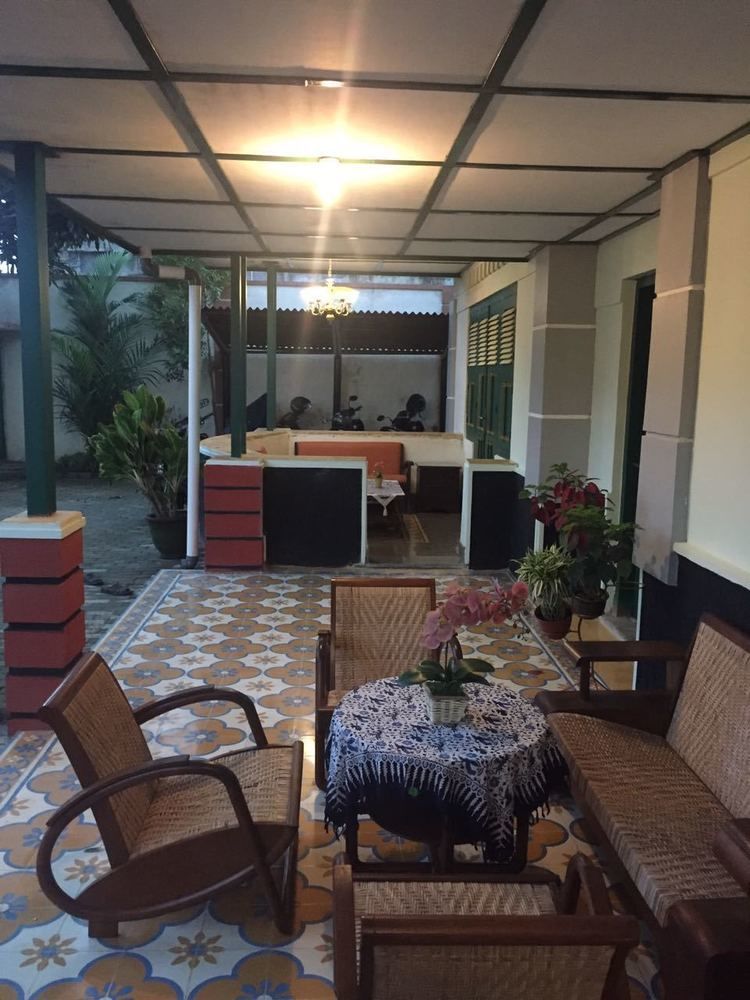 Pamularsih Homestay Yogyakarta Exterior photo